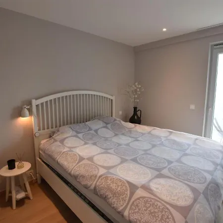 Διαμέρισμα Modern In With Balcony *